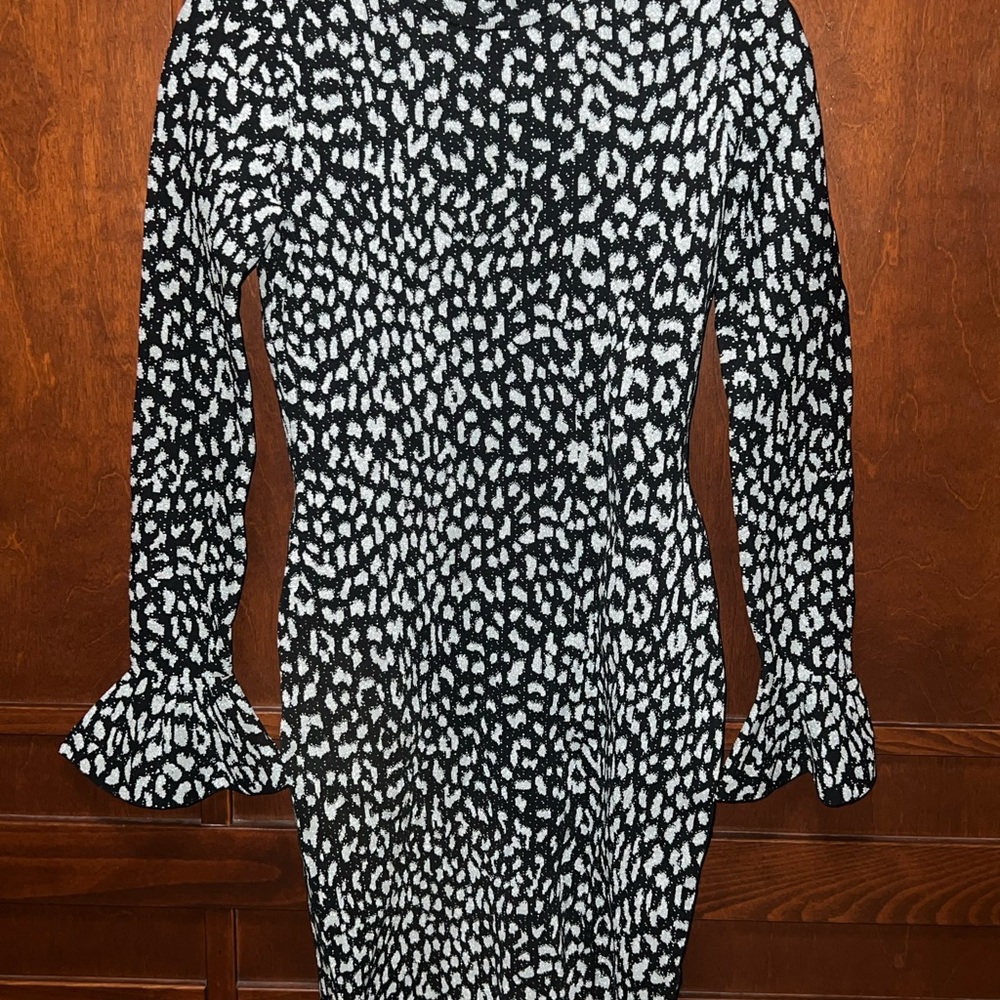 Michael Kora - Elegant Black and White Patterned Dress - Size Small